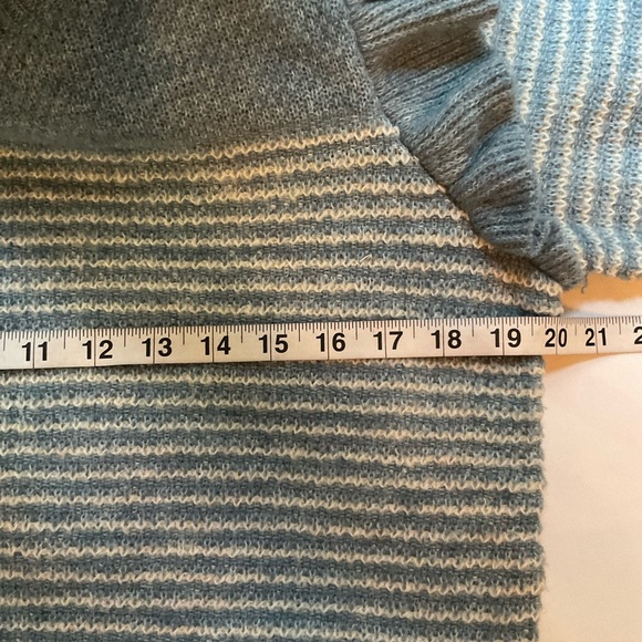 LC Lauren Conrad Blue Knit Sweater - Picture 7 of 10